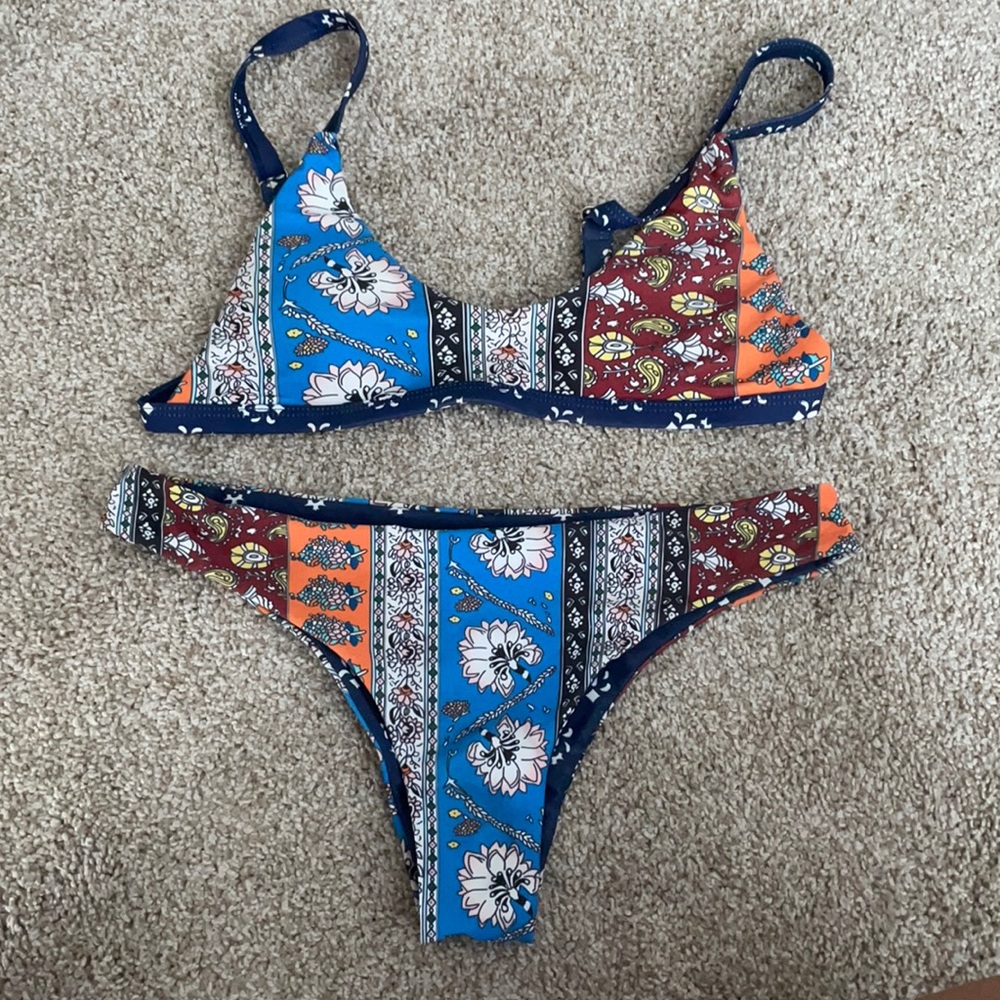 Reversible swimsuit